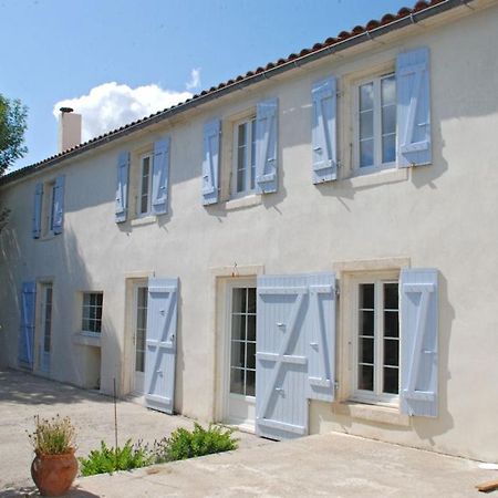 La Tonnelle Fleurie Chambres D'Hotes Sainte-Soulle Esterno foto