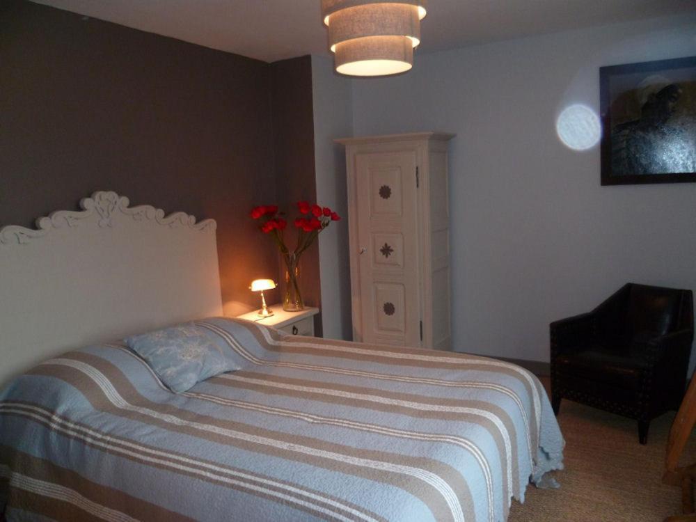 La Tonnelle Fleurie Chambres D'Hotes Sainte-Soulle Esterno foto