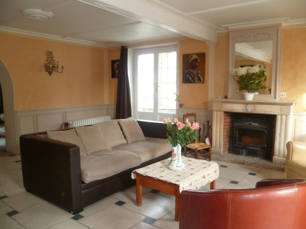 La Tonnelle Fleurie Chambres D'Hotes Sainte-Soulle Esterno foto